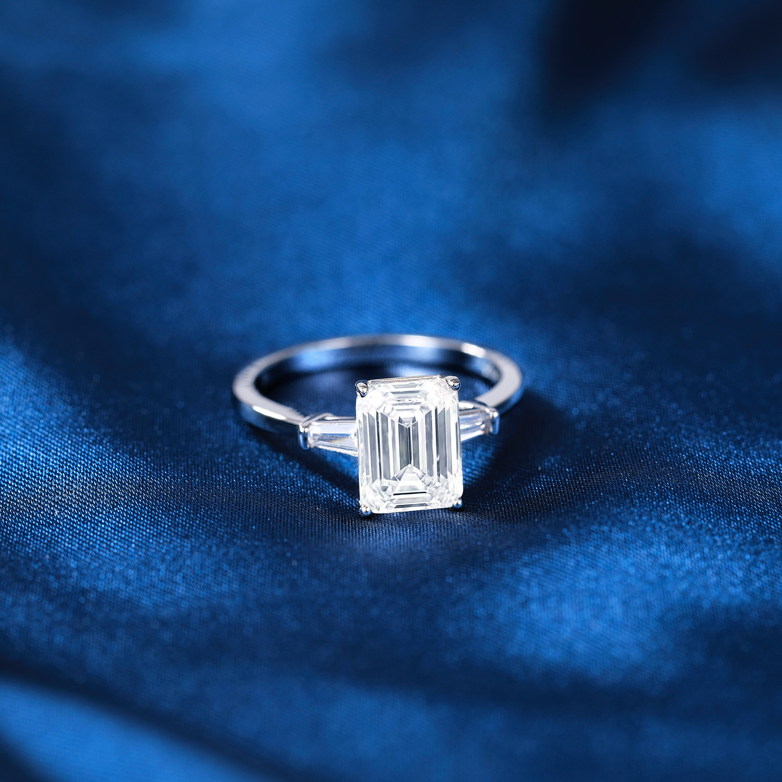  S925 3.5ct Emerald Cut Cubic Zirconia Diamond Engagement Ring for women's wedding ring Sterling Silver for brides