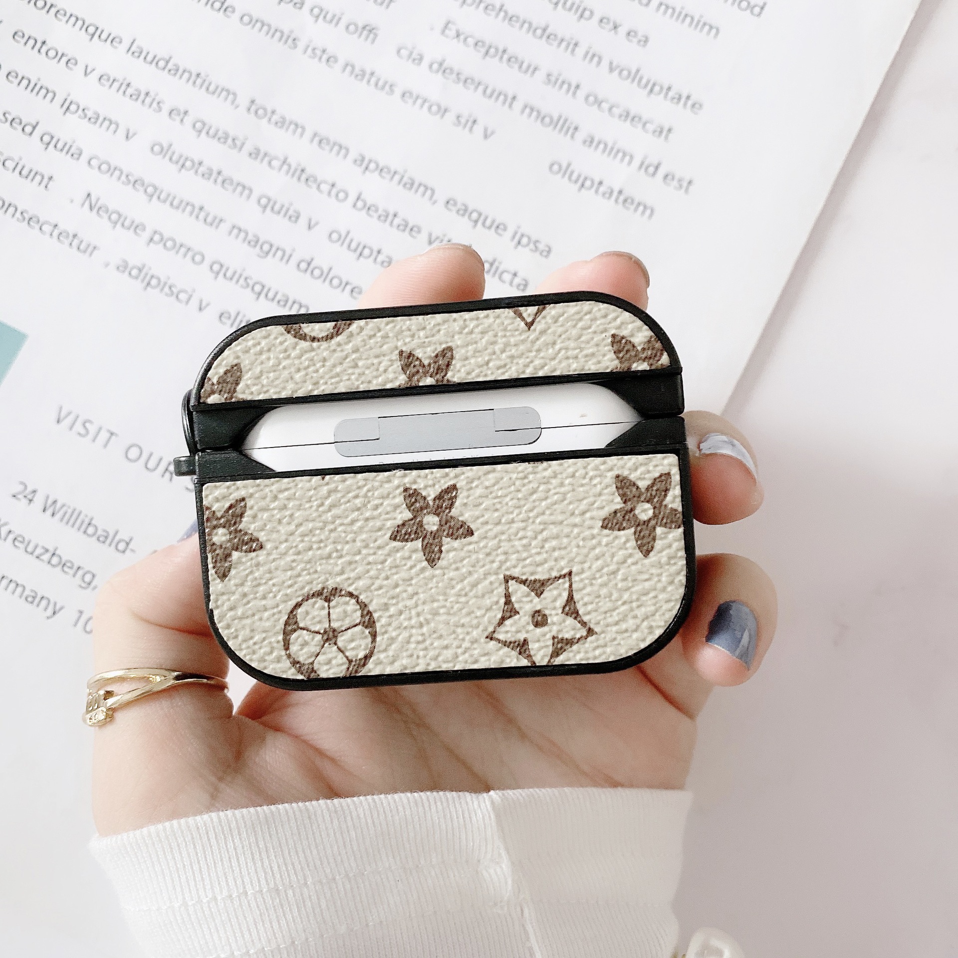 Suitable for AirPods 2 Protection Cover Apple Bluetooth Headphone Creative Case for Air Pods Pro Popular  Wireless S