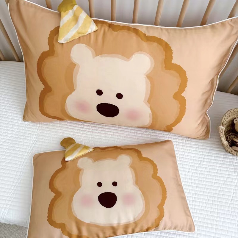 Cute Cartoon Animal-farm Pillowcase (1 case)