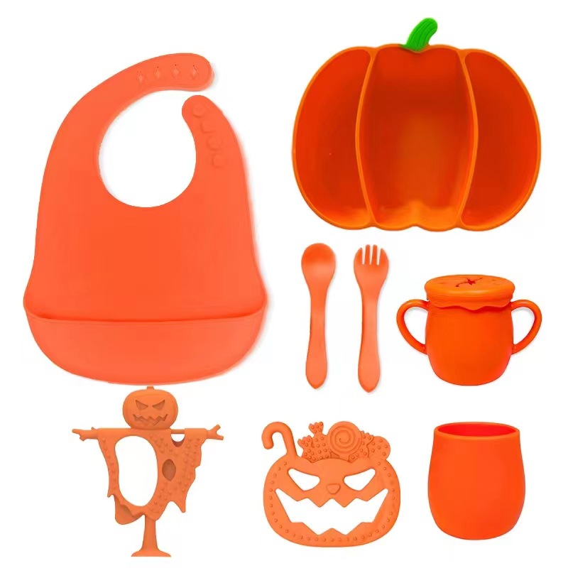 Baby Feeding Set Soft Spoon Collapsible Bib Food Grade Safe Non-slip Silicone Baby Feeding Tableware Set For Children