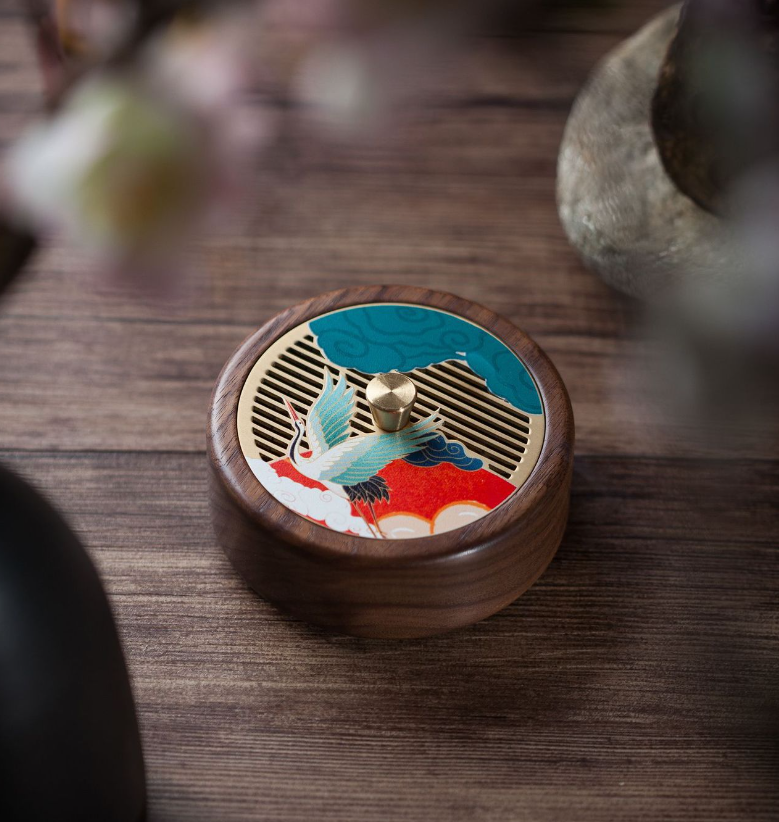 Chinese style Zen decoration home incense portable incense burner Solid wood sandalwood burner