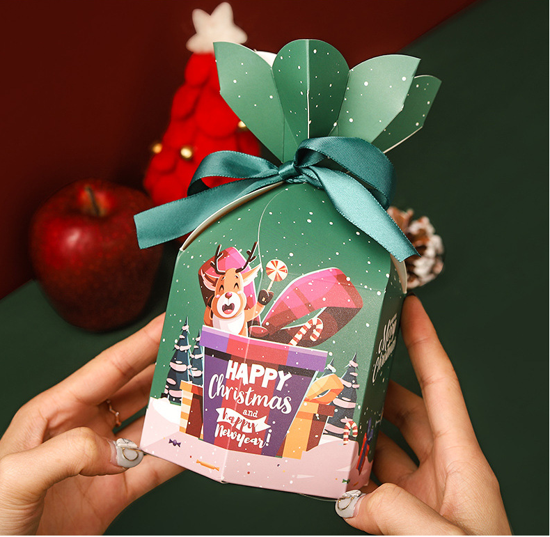 Christmas gift Apple box Christmas Eve hand Christmas apple box