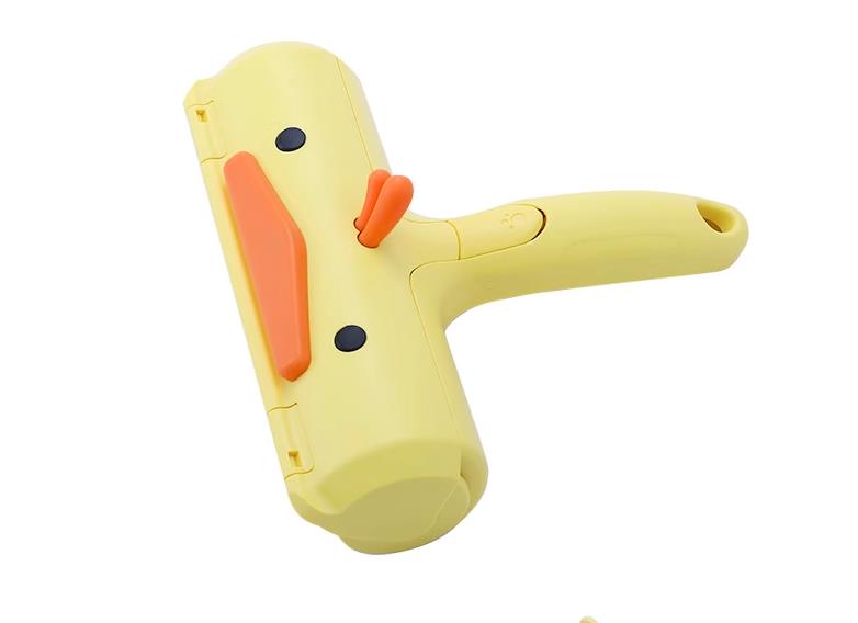 Yellow duck hair remover Rug Hair Cat dog hair Pet products Suction shaving brush Cat hair remover