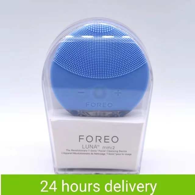 Facial Cleansing Device Silicone, USB Rechargeable, Waterproof, Electric Massager for All Skin Types