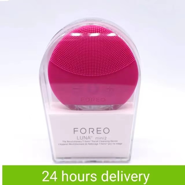 Facial Cleansing Device Silicone, USB Rechargeable, Waterproof, Electric Massager for All Skin Types