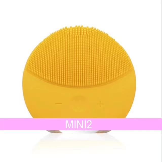 Rechargeable Electric Silicone Face Brush for Women Deep Cleansing, Refreshes & Moisturizes Skin ﻿