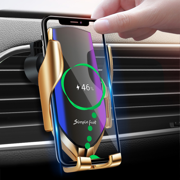 Trending New Product Auto Clamping R1 Car Charger Phone Holder 10W Car Wireless Charger Charging Qi For Smart Phone