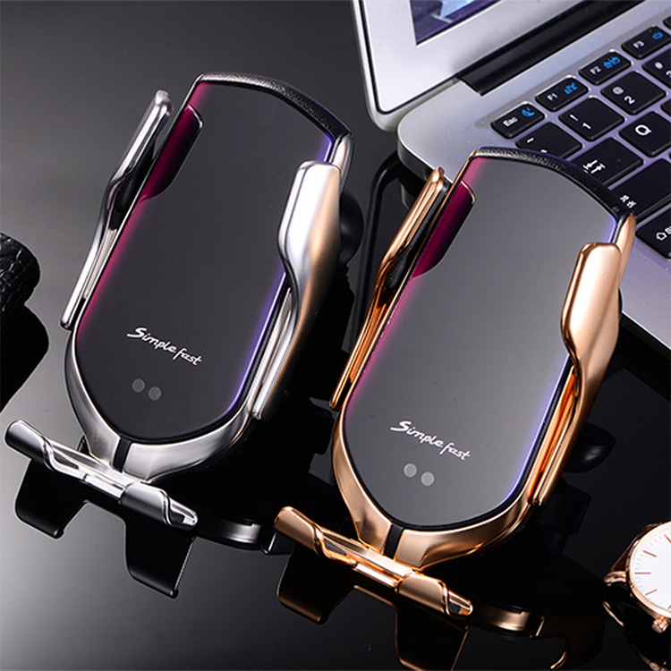 Trending New Product Auto Clamping R1 Car Charger Phone Holder 10W Car Wireless Charger Charging Qi For Smart Phone
