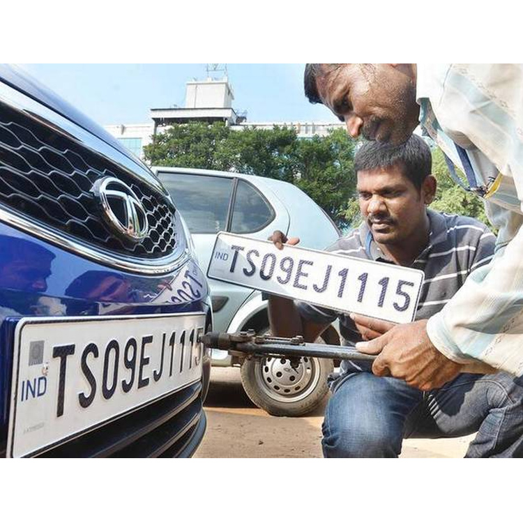  Waterproof Aluminum Stamping License Plate Frame Car