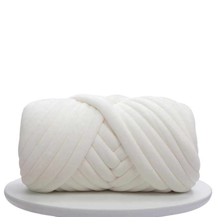 Hot Sale 3cm Wide  Chunky Yarn Braid Hand knitting Blanket Carpet Short Velvet Cotton Tube Filled Yarn