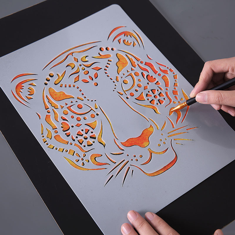 PET Stencil Hollowed Out Animal Template Plastic Drawing Stencil For Diy Scratch Painting (15 PCS )