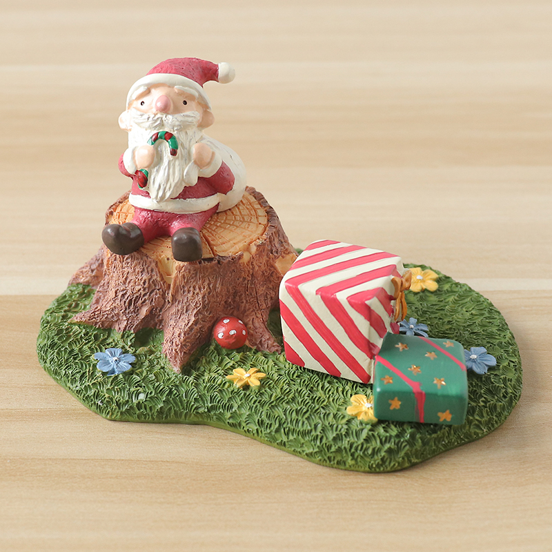 Creative Children's Gifts Miniature Toys Mini Tree Shape Resin Crafts Fairy Garden Decorations