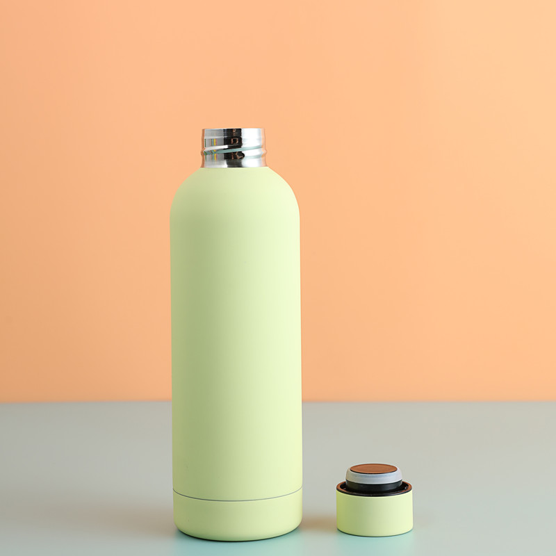 Stainless Steel Insulated Drink Bottle  Water Bottle for Vendors
