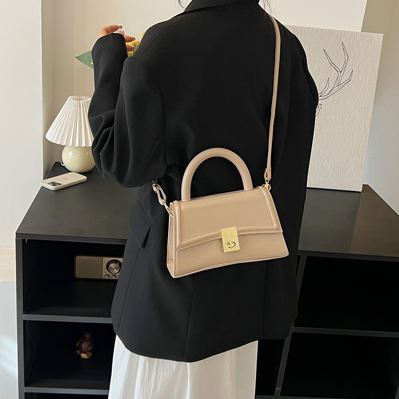 Designer Macaroon Colored PU Leather Hourglass Messenger Bag Luxury Top Handle Women's Shoulder Bag ﻿