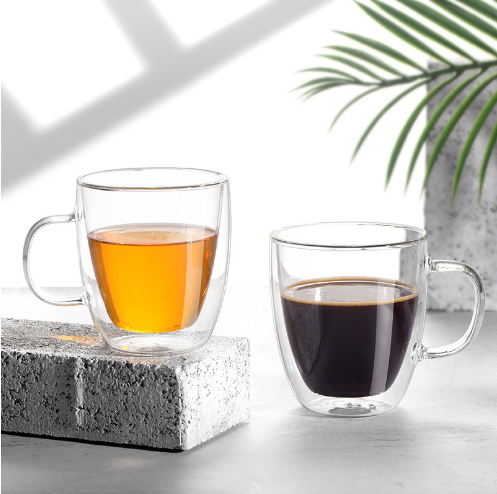 Hand Made Heat Resistant Borosilicate Glass Double Wall Coffee Cups Clear Coffee Mug with Handle and Bamboo lid