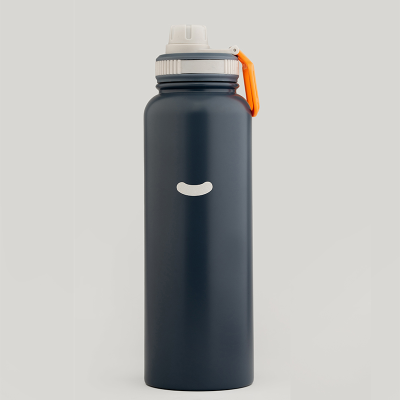 Insulated Stainless Steel Double Wall Vacuum Flask Sports Flask for Drinking Water with Enhanced Temperature Retention