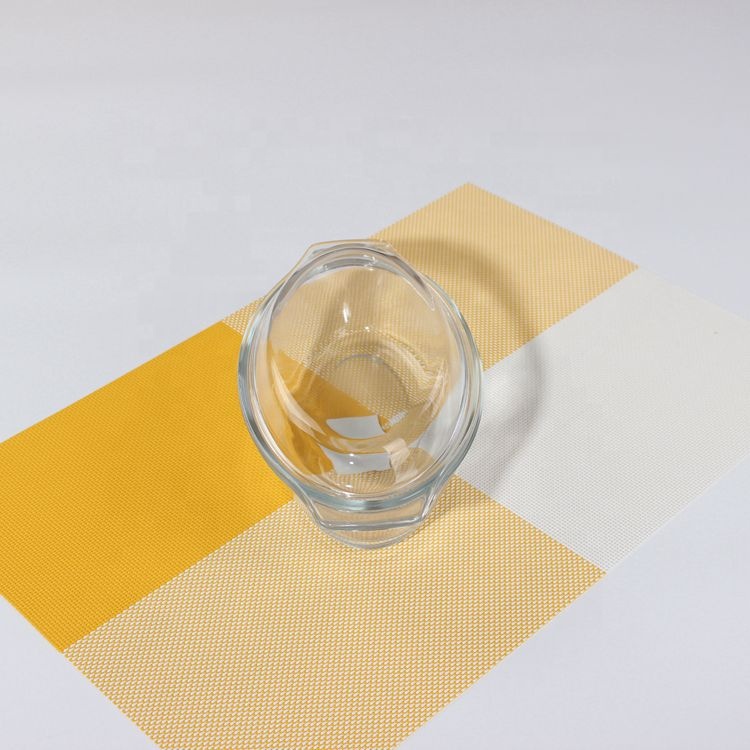 0.7L small oval  made glass casserole dish with glass lid