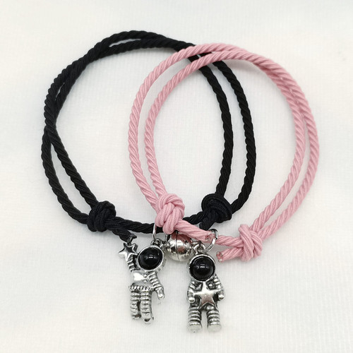 2pcs Couple Magnet Attract Each Other Creative Personality Couple Bracelet Men and Women Charm Girl Bracelet Jewelry Lov