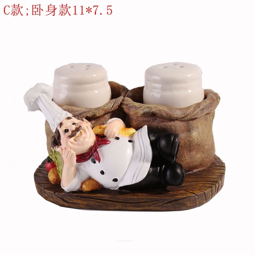 Small Cute Chef With Two Pepper Shakers Resin Garnish Creative Art Crafts For Home Decoration