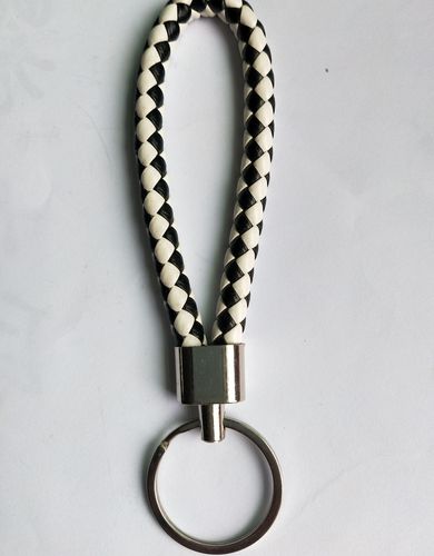 Luxury Colorful Leather Key Chains PU Leather Keychain Pop Metal Car Keyring Weave Braided Key chain
