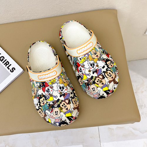 Trendy fashion couple new arrivals Clogs ladies outdoor beach garden shoes flat slippers for women new designs