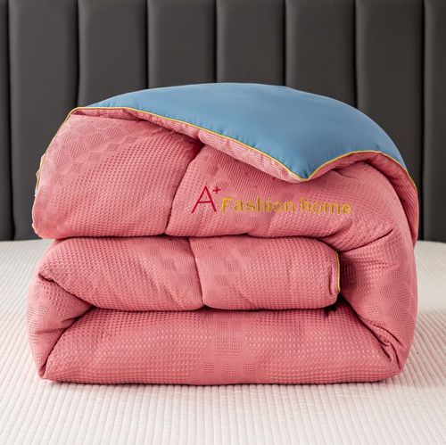 New Waffle Embroidered Quilt Soybean Protein Fiber Polyester Blend Quilt Warm Quilt in Winter