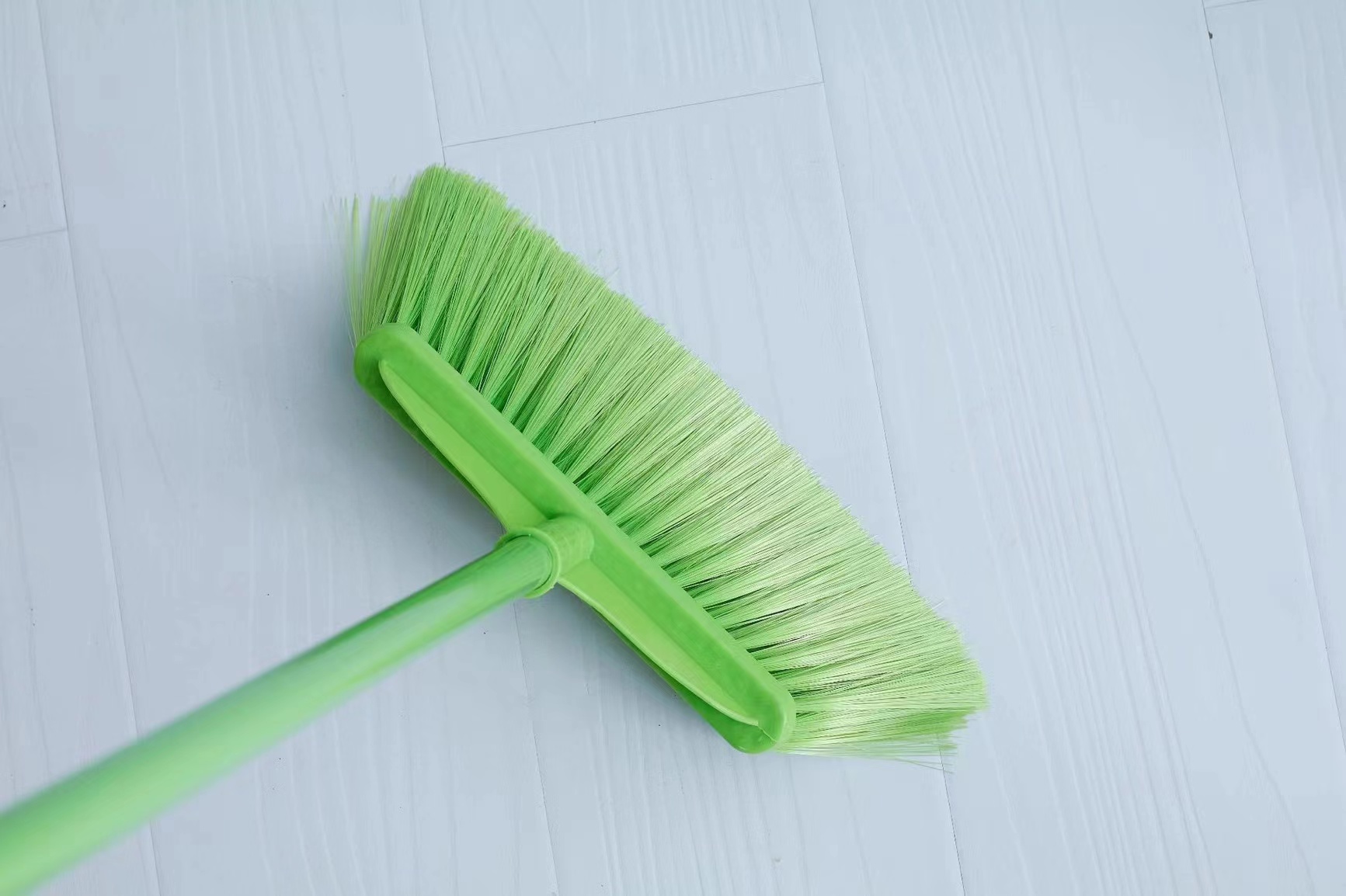  Supplied high quality home cleaning tools long handled plastic broom set with good price