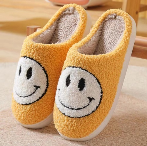  Winter cute cartoon smiling face home cotton slippers