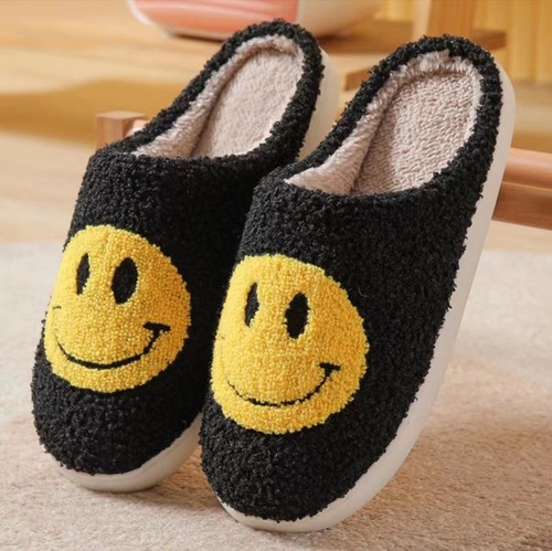  Winter cute cartoon smiling face home cotton slippers