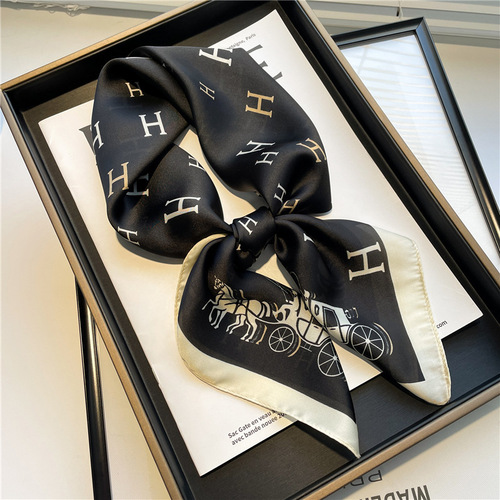 27 inch 70cm High quality Women Scarves Wrap Neckerchief Square Stain Silk Scarves