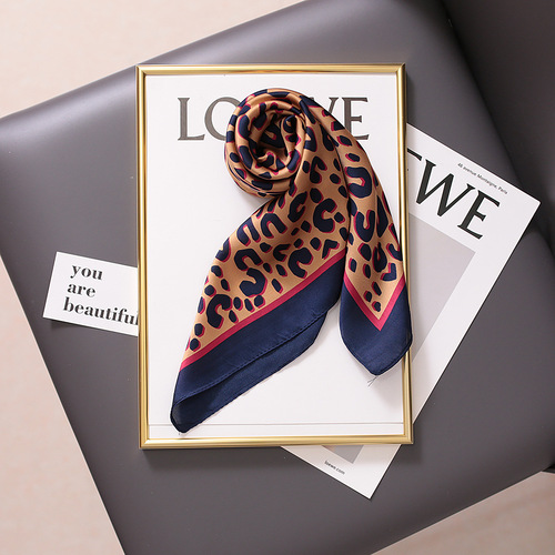 70*70cm Silk Satin Hair Scarf Animal Print Leopard Neck Scarf Summer Neckerchief for Women