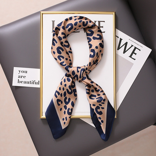 70*70cm Silk Satin Hair Scarf Animal Print Leopard Neck Scarf Summer Neckerchief for Women