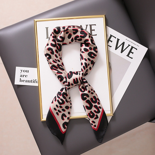 70*70cm Silk Satin Hair Scarf Animal Print Leopard Neck Scarf Summer Neckerchief for Women