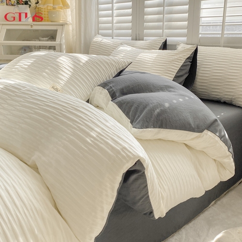 Cottage Bed Set (Quilt Cover, Fitted Sheet, 2 Pillowcase)