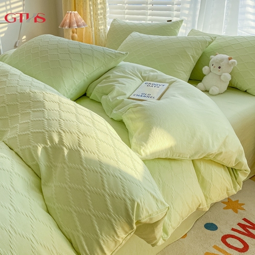 Cottage Bed Set (Quilt Cover, Fitted Sheet, 2 Pillowcase)