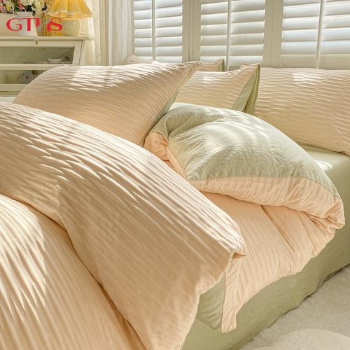 Cottage Bed Set (Quilt Cover, Fitted Sheet, 2 Pillowcase)