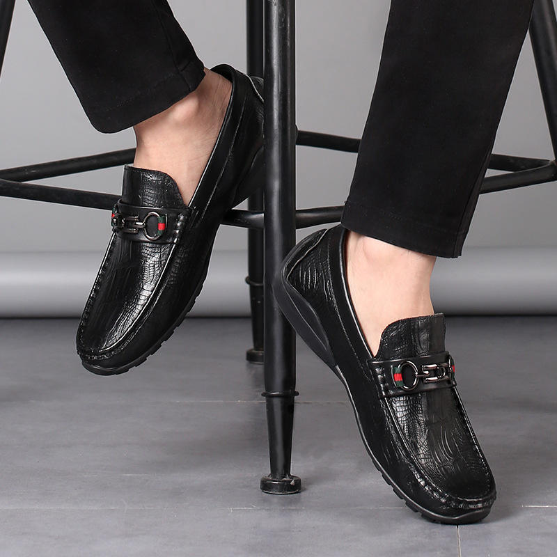 2023 New Style Designer Soft Rubber Sole Male Slip on Casual Driving Genuine Leather Loafers Boat Dress Shoes for Men