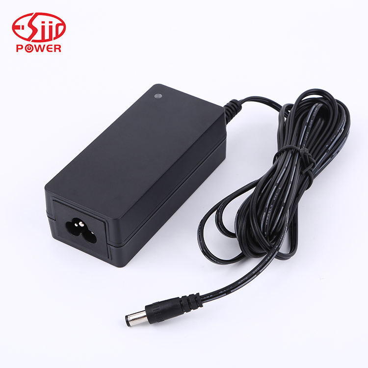 Input 100-240v ac 50-60Hz 65w ac dc usb laptop accessories adapter for laptop computer