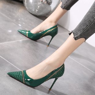 Retro Women's Sexy Snake Print Green High-heeled Shoes Pointed Fashion Zipper Thin Heel High-heeled Shoes