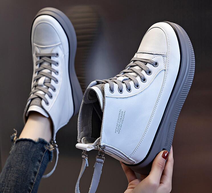 Leather boots women's autumn 2022 new women's boots flat-bottomed casual British style short boots women's mid-tube thic
