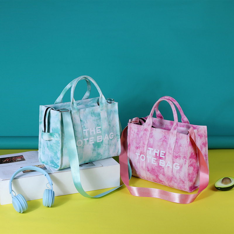 BSCI  2022 fashion   Premium printing canvas traveler women tote bag
