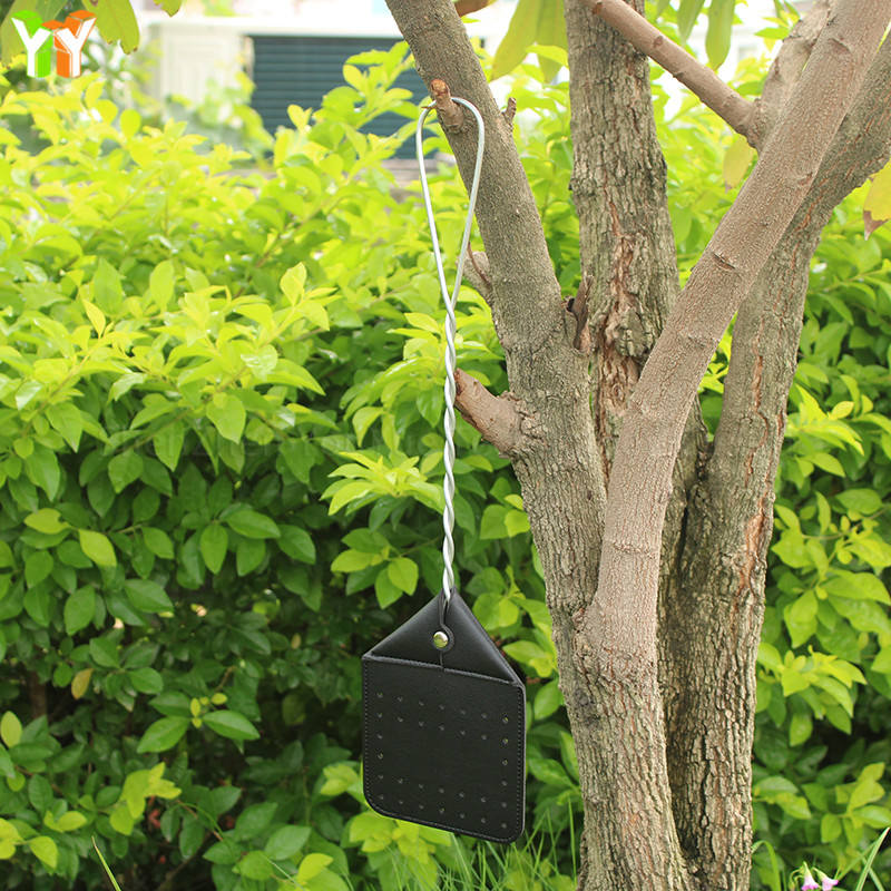 Household Metal Handle PU Leather Fly Swatter Portable Manual Fly Swatters Washable Handheld Bug Zapper