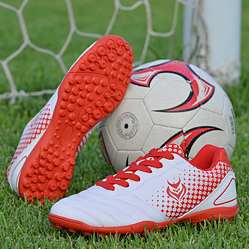   High Quality Football Sport Shoes Non-slip Fashion Men Used Soccer Shoes for Sale