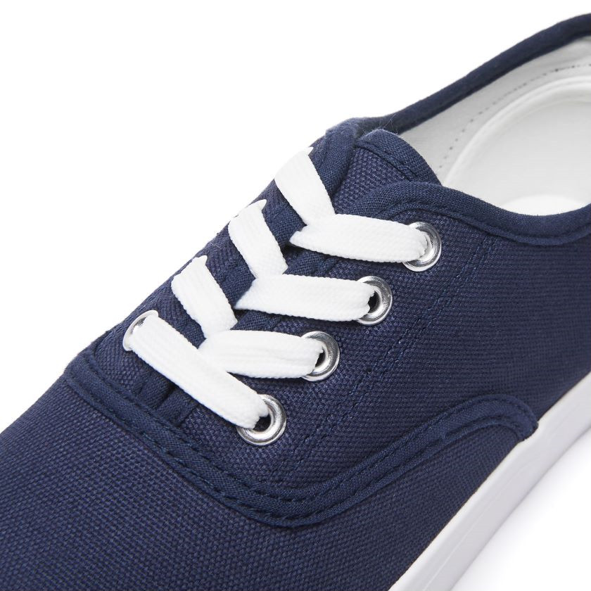 Budget Friendly Non Slip Low Top Canvas Shoes Classic Women's Lace Up Walking Shoes