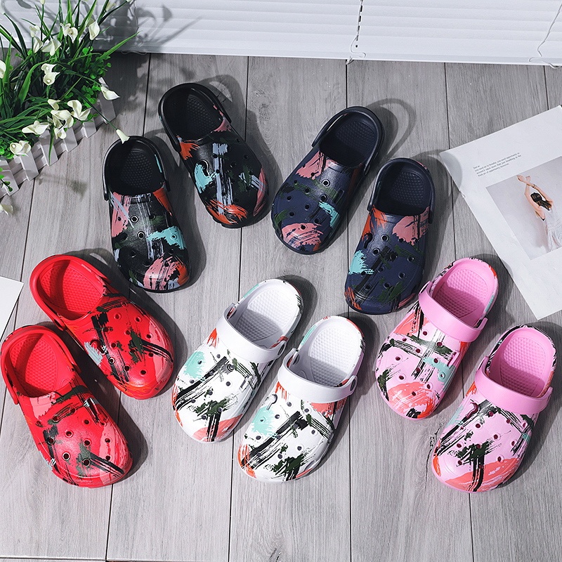 Boysgirls slides shoes casual printing clogs outdoor summer beach women and men  EVA clogs slides sandal couple slippers