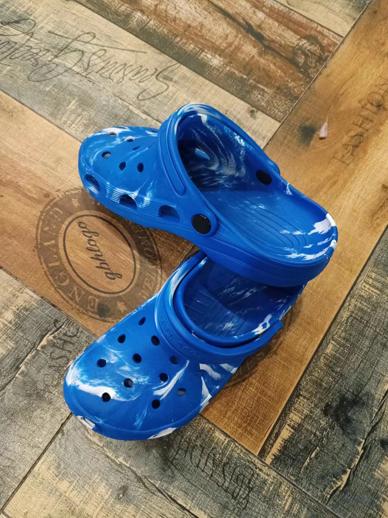 New Design High Quality Garden Shoes Men's Shoes Wearable Anti-slip Clog Shoes Trend EVA   Cheap Classic