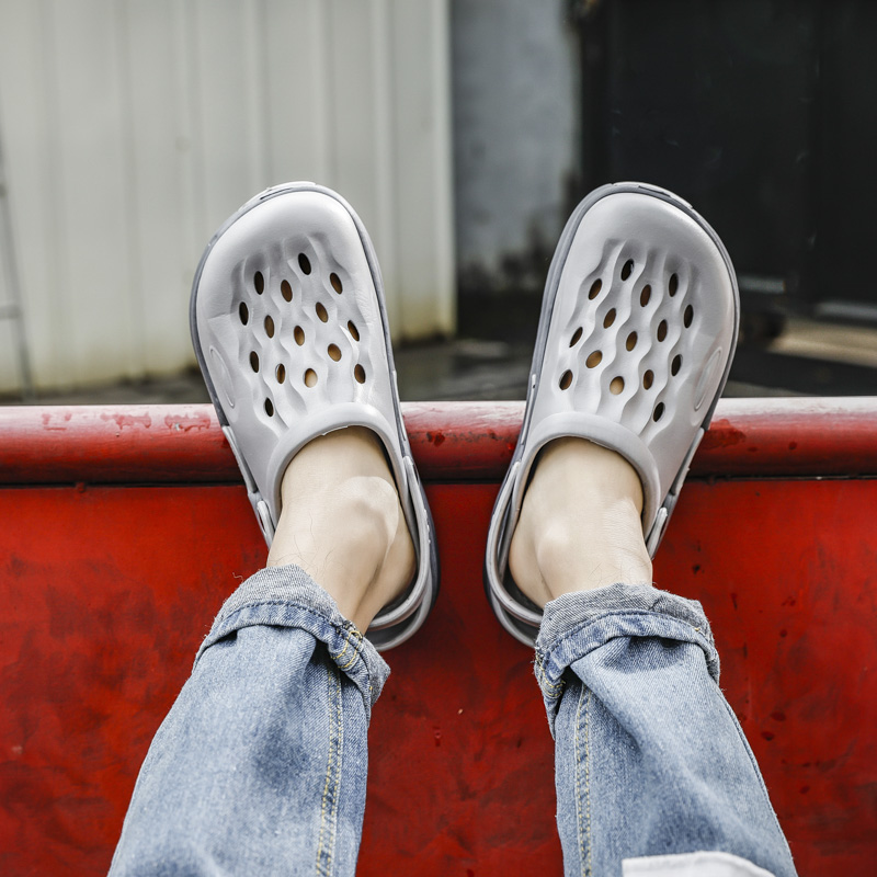  Summer EVA Clogs & Mules Non-Slip Unisex Sandals Slippers Clog Shoes For Woman Men