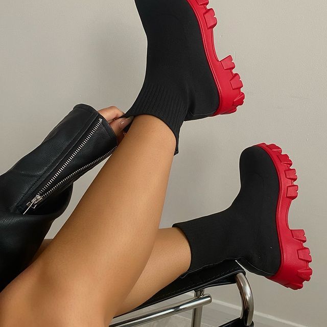 Autumn Fashion Socks Shoes Woman Stretch Fabric Mid-Calf Casual Platform Boots Net Red Knitted Women Booties