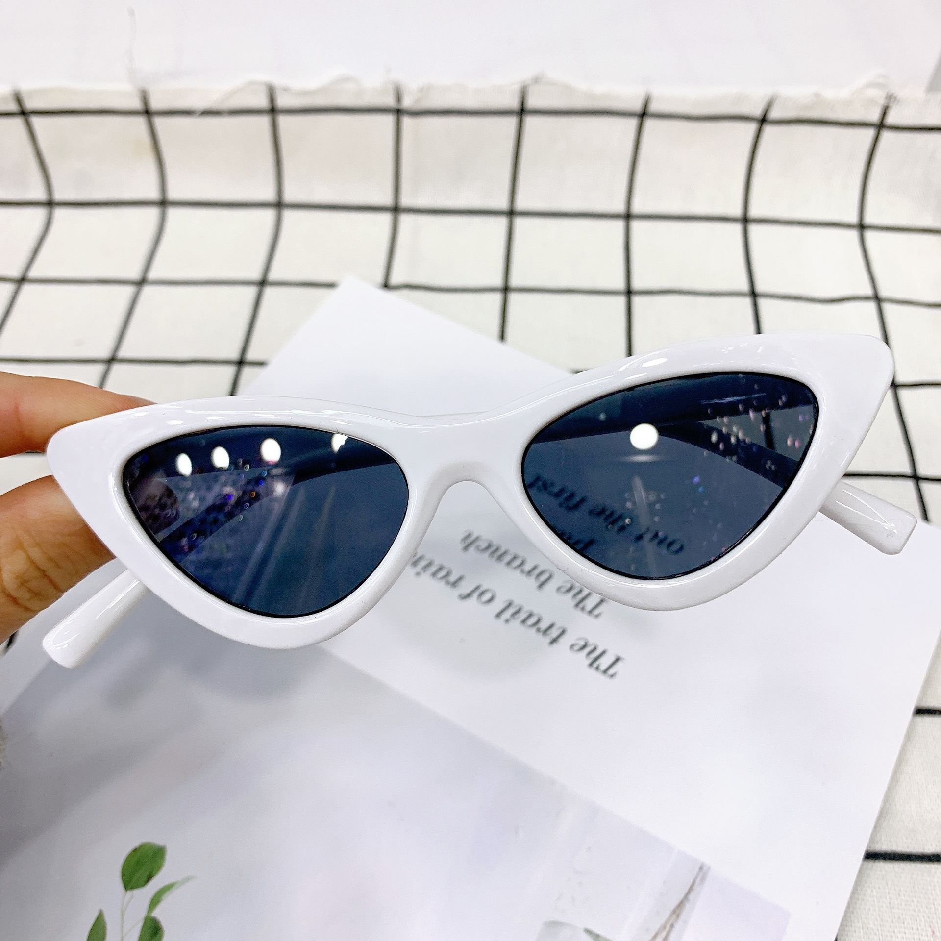 2022 New Arrival Children Cat Eye Shape Sun Glasses Kids Shades Sunglasses Girls Boys
