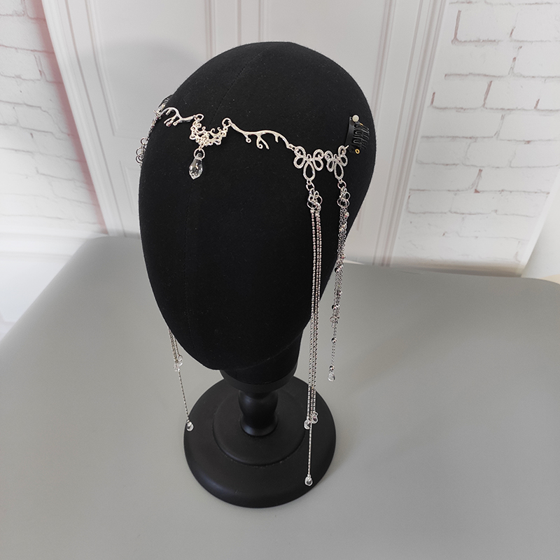 European and American hair ornaments crystal tassel forehead chain Han clothing accessories eyebrow heart pendant